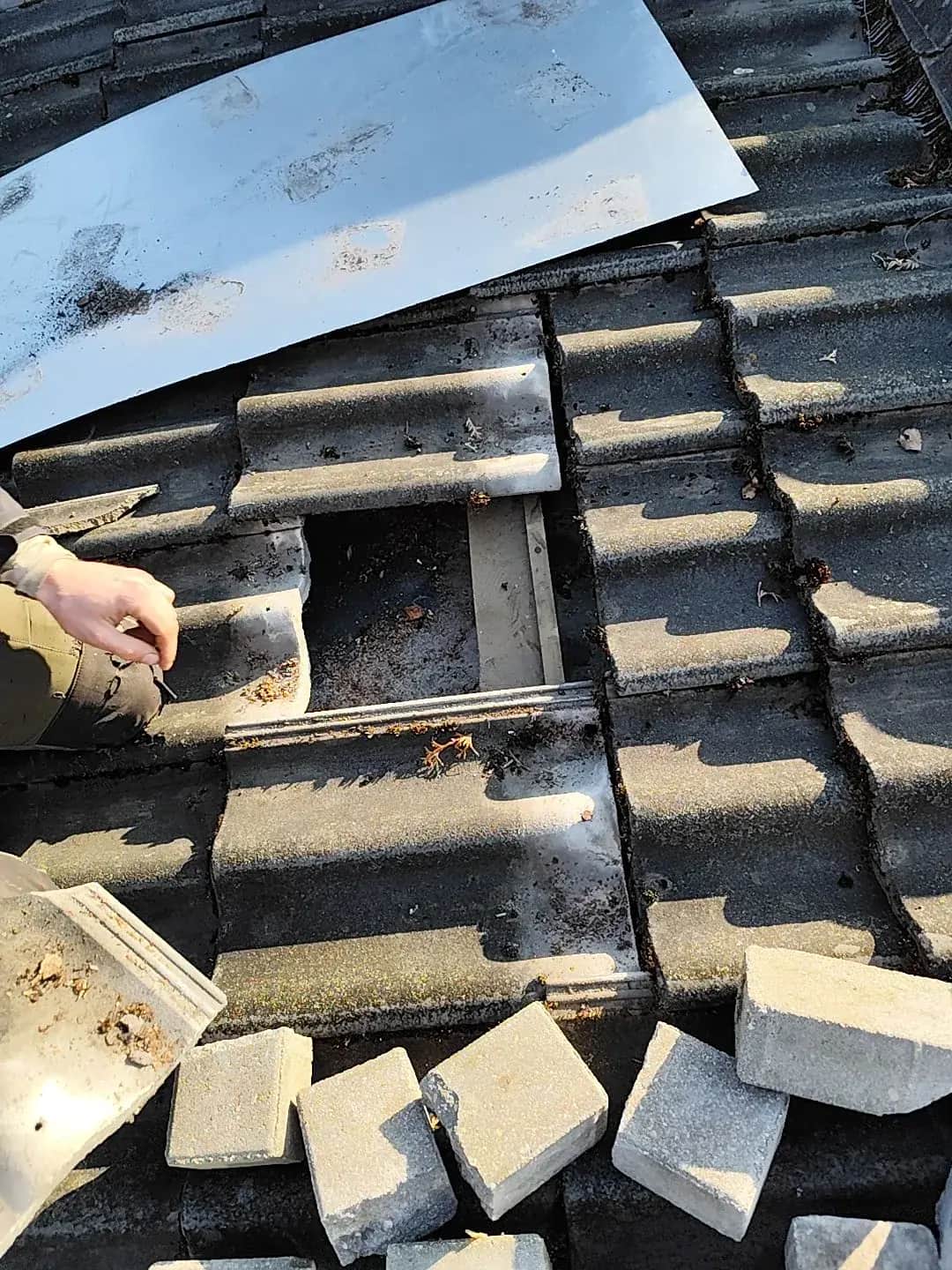 TILE ROOF REPAIR