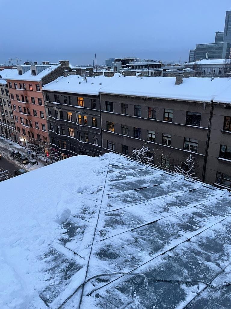 Winter Roof Care: Snow and Ice Removal Safety Tips