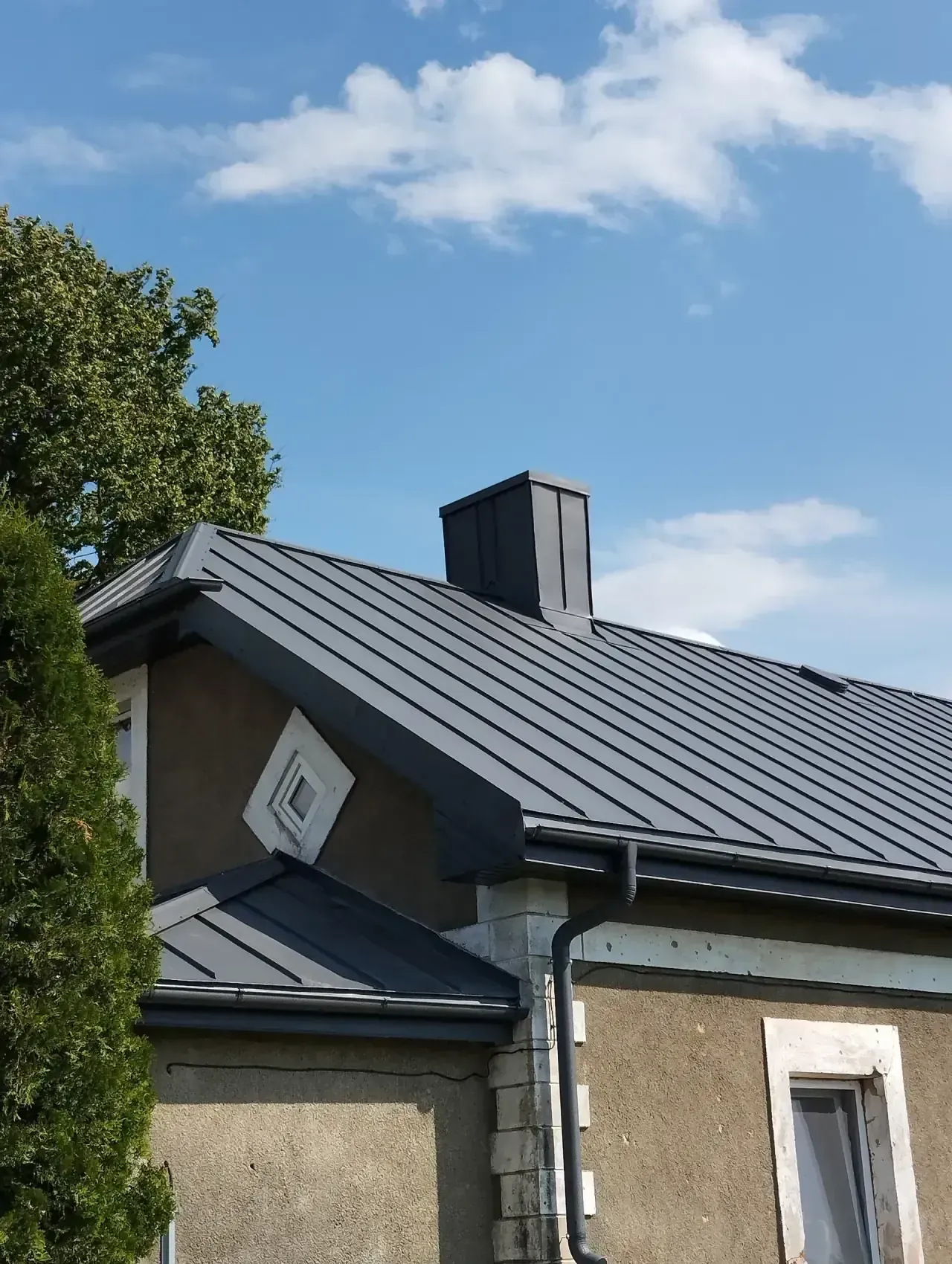 Full-Cycle Roof Construction with Metal Profile