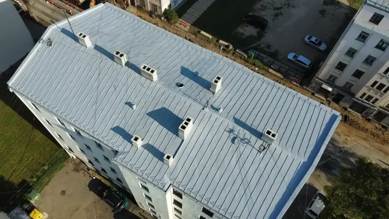 Multi-Apartment Building Painting